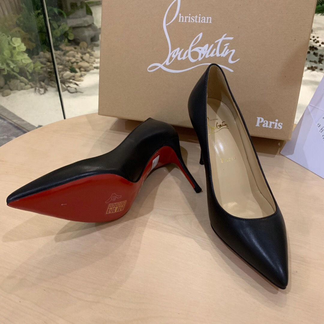 Christian louboutin shoe